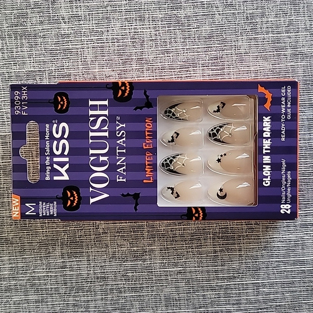 Kiss Voguish Fantasy Halloween Sculpted Nails French Bats Spider Webs New